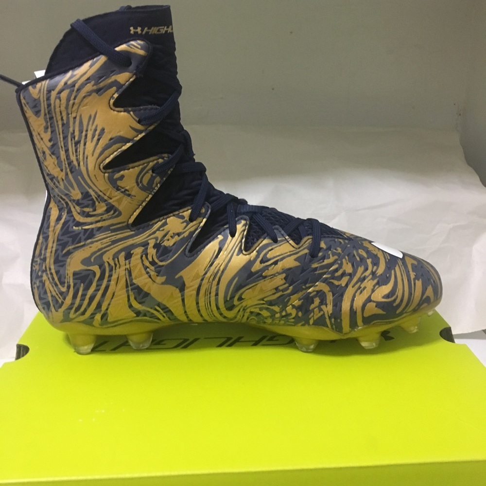 NEW Under Armour Highlight Gold Lux Cleats - Picture 3 of 7